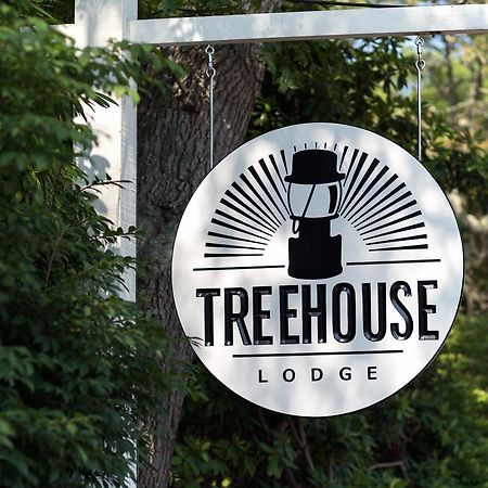 Treehouse Lodge Woods Hole Eksteriør bilde